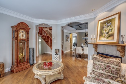 Salon - 45 Rue De Servando, Blainville, QC - Indoor Photo Showing Living Room With Fireplace