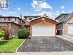 4157 OTTEWELL CRESCENT  Mississauga, ON L4W 4A4