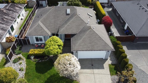 763 Anson Pl, Qualicum Beach, BC 