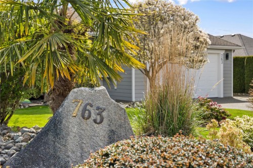 763 Anson Pl, Qualicum Beach, BC 