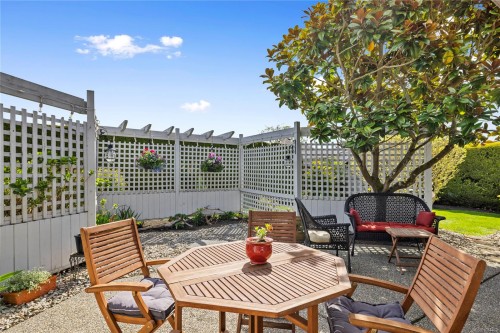 763 Anson Pl, Qualicum Beach, BC 