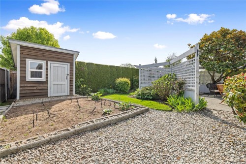 763 Anson Pl, Qualicum Beach, BC 