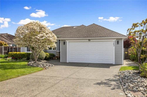 763 Anson Pl, Qualicum Beach, BC 