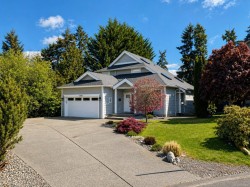 1595 Simon Pl Cowichan Bay, BC V0R 1N1