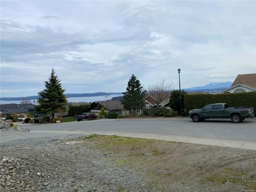 3733 Belaire Dr, Nanaimo, BC 
