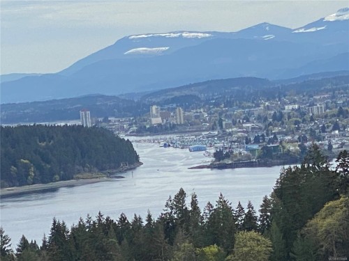 3733 Belaire Dr, Nanaimo, BC 