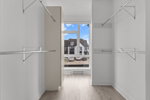 Closet - 13865 Rue Du Merlot, Mirabel, QC - Indoor With Storage