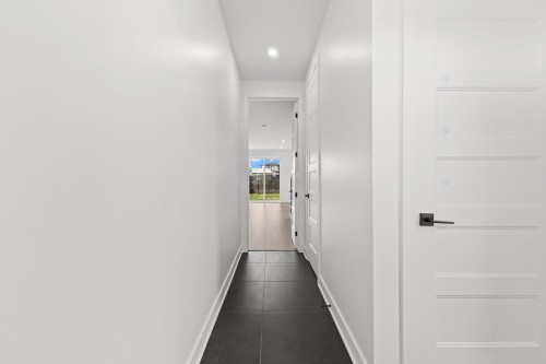 Mud Room - 13865 Rue Du Merlot, Mirabel, QC - Indoor Photo Showing Other Room