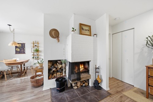 Vue d'ensemble - 101-124 Rue De Wolfe, Bromont, QC - Indoor With Fireplace