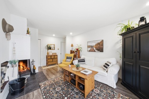 Salon - 101-124 Rue De Wolfe, Bromont, QC - Indoor Photo Showing Living Room With Fireplace