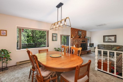 970 Mclean Rd, Coombs, BC 