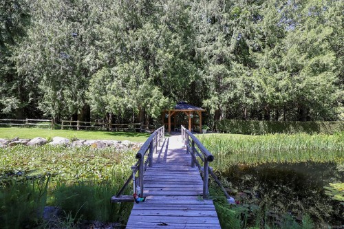 970 Mclean Rd, Coombs, BC 