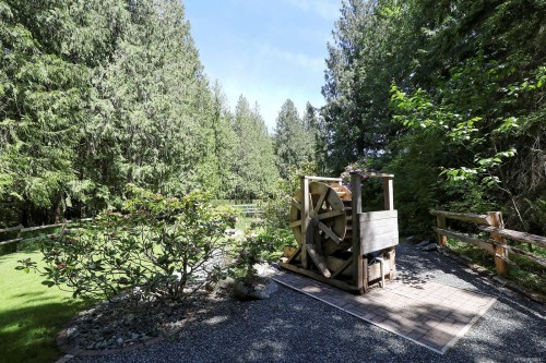 970 Mclean Rd, Coombs, BC 