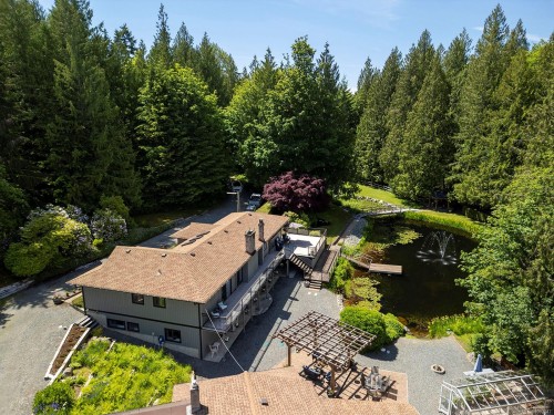970 Mclean Rd, Coombs, BC 