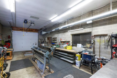 970 Mclean Rd, Coombs, BC 