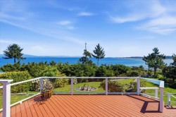506 Panorama Pl Parksville, BC V9P 1A4