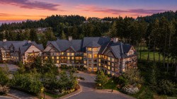 404-1395 Bear Mountain Pkwy Langford, BC V9B 0E1