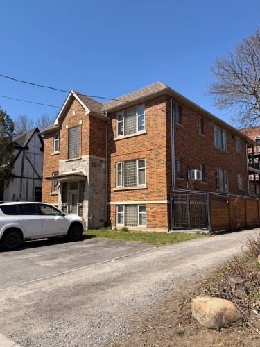 Bureau des secrétaires - 55 Av. Strathearn N., Montréal-Ouest, QC - Outdoor