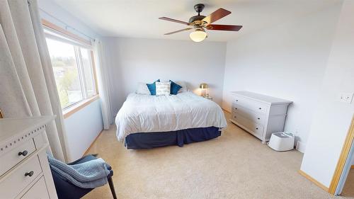 1308 20A Street, Cranbrook, BC - Indoor Photo Showing Bedroom