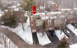 33-1250 Marlborough Court Oakville, ON L6H 2W7