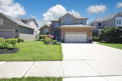 3 Riviera Ridge  Hamilton, ON L8E 5E5