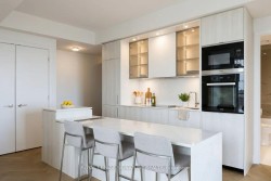 3602-11 Yorkville Avenue  Toronto, ON M4W 1L2