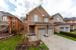 3773 Quiet Creek Drive  Mississauga, ON L5M 8A9