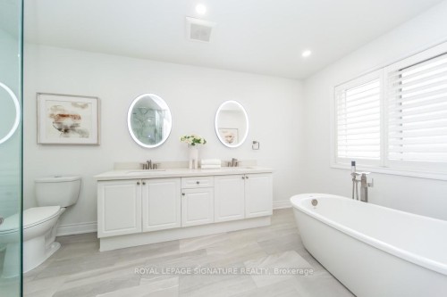 3773 Quiet Creek Drive, Mississauga, ON - Indoor Photo Showing Bathroom