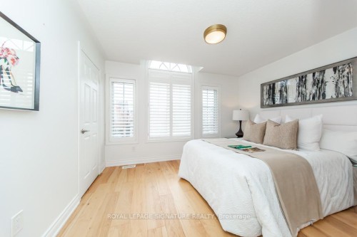 3773 Quiet Creek Drive, Mississauga, ON - Indoor Photo Showing Bedroom