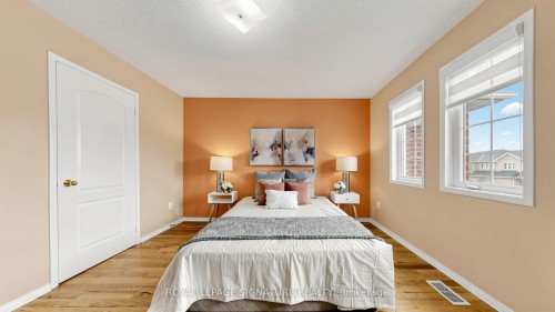 6086 Windfleet Crescent, Mississauga, ON - Indoor Photo Showing Bedroom