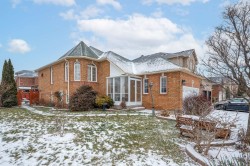 687 Twain Avenue  Mississauga, ON L5W 1K7