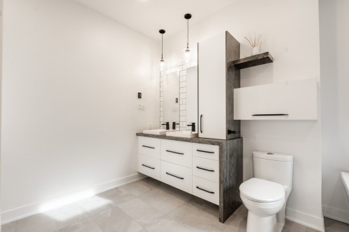 Salle de bains - 1128 Rue Breux, Chambly, QC - Indoor Photo Showing Bathroom