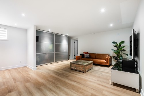 Salle familiale - 1128 Rue Breux, Chambly, QC - Indoor