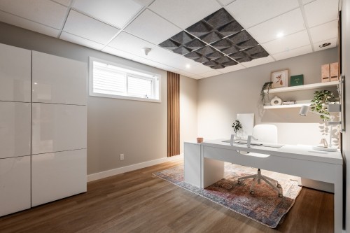 Bureau - 1128 Rue Breux, Chambly, QC - Indoor
