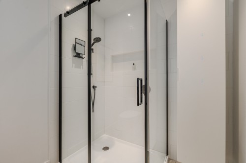 Salle de bains - 1128 Rue Breux, Chambly, QC - Indoor Photo Showing Bathroom