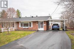 233 Sydenham RD Sault Ste. Marie, ON P6C 2X5