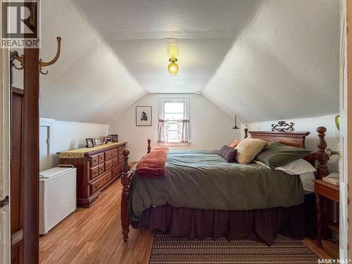227 Riverside Boulevard, Eastend, SK - Indoor Photo Showing Bedroom