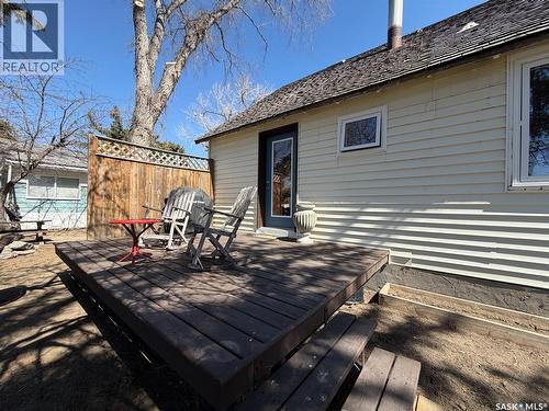 227 Riverside Boulevard, Eastend, SK - Outdoor With Exterior