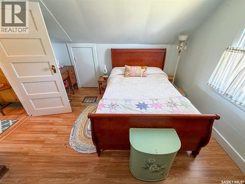 227 Riverside Boulevard, Eastend, SK - Indoor Photo Showing Bedroom
