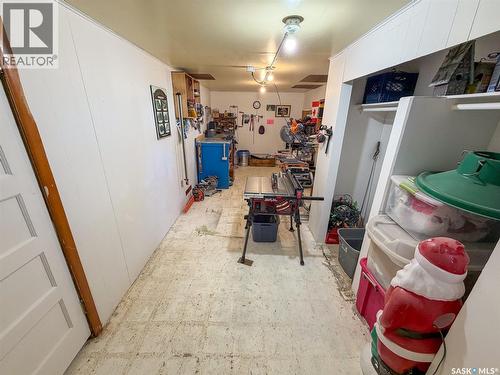 227 Riverside Boulevard, Eastend, SK - Indoor Photo Showing Other Room
