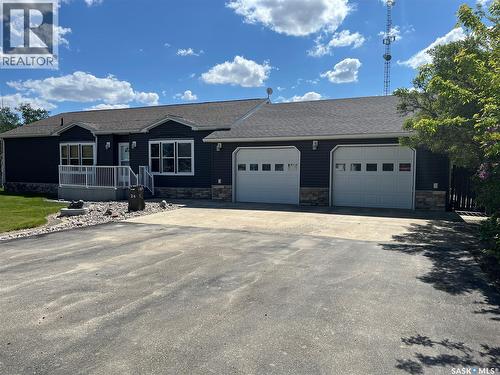 24 Hall Street, Halbrite, SK - Outdoor With Facade