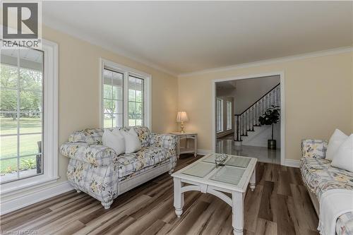 331 Lanark Street, Caledonia, ON - Indoor Photo Showing Living Room