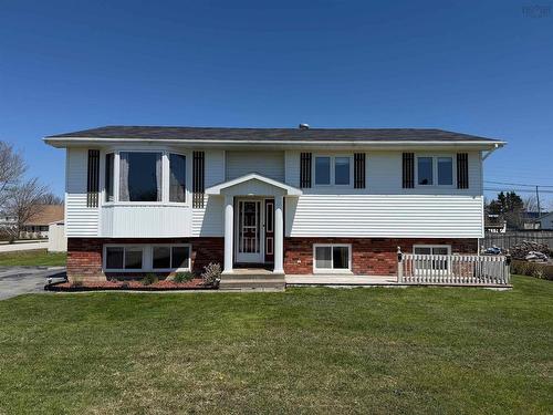 40 James Street  Yarmouth, NS B5A 4M5