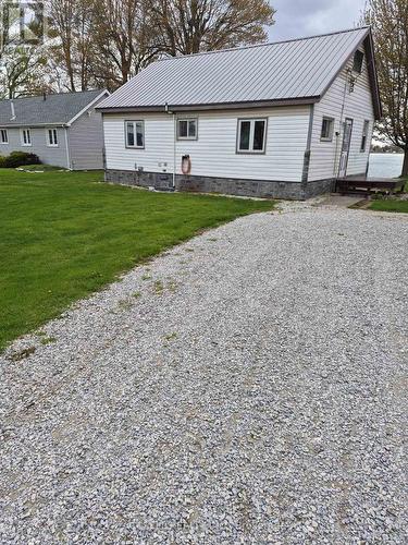 3053 ST CLAIR PARKWAY  St. Clair, ON N0P 2H0