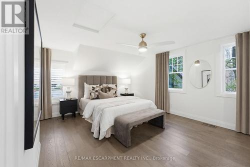 3083 Lakeshore Road, Burlington, ON - Indoor Photo Showing Bedroom