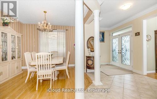 625 Laughren Crescent, Milton, ON - Indoor Photo Showing Dining Room