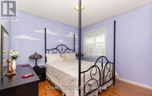 625 Laughren Crescent, Milton, ON - Indoor Photo Showing Bedroom