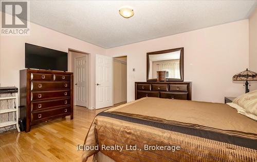 625 Laughren Crescent, Milton, ON - Indoor Photo Showing Bedroom