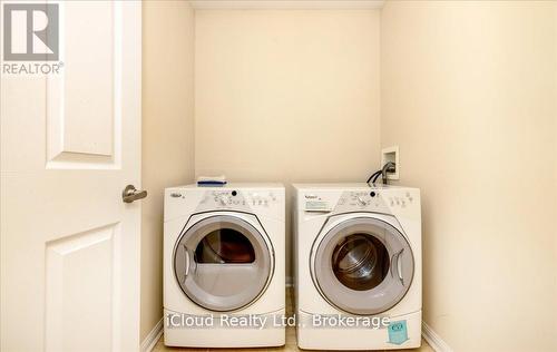 625 Laughren Crescent, Milton, ON - Indoor Photo Showing Laundry Room