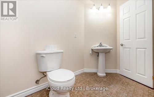625 Laughren Crescent, Milton, ON - Indoor Photo Showing Bathroom